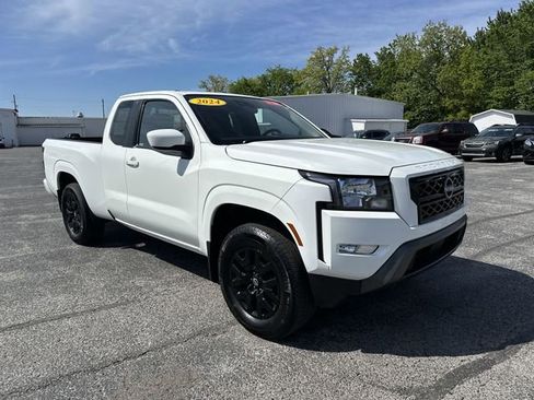 Used 2024 Nissan Frontier SV w/ SV Convenience Package AWD/4WD image 11