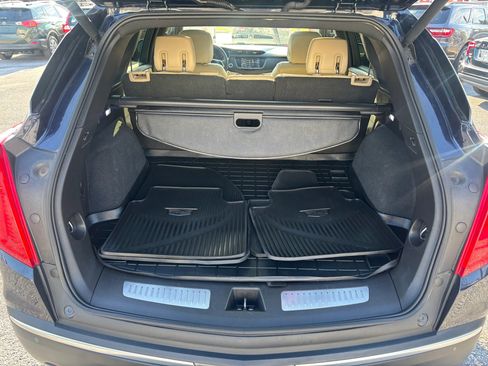 Used 2017 Cadillac XT5 Luxury w/ Driver Awareness Package AWD/4WD image 35