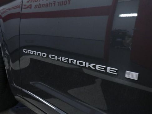 Used 2024 Jeep Grand Cherokee L Overland w/ Advanced Protech Group III AWD/4WD image 45