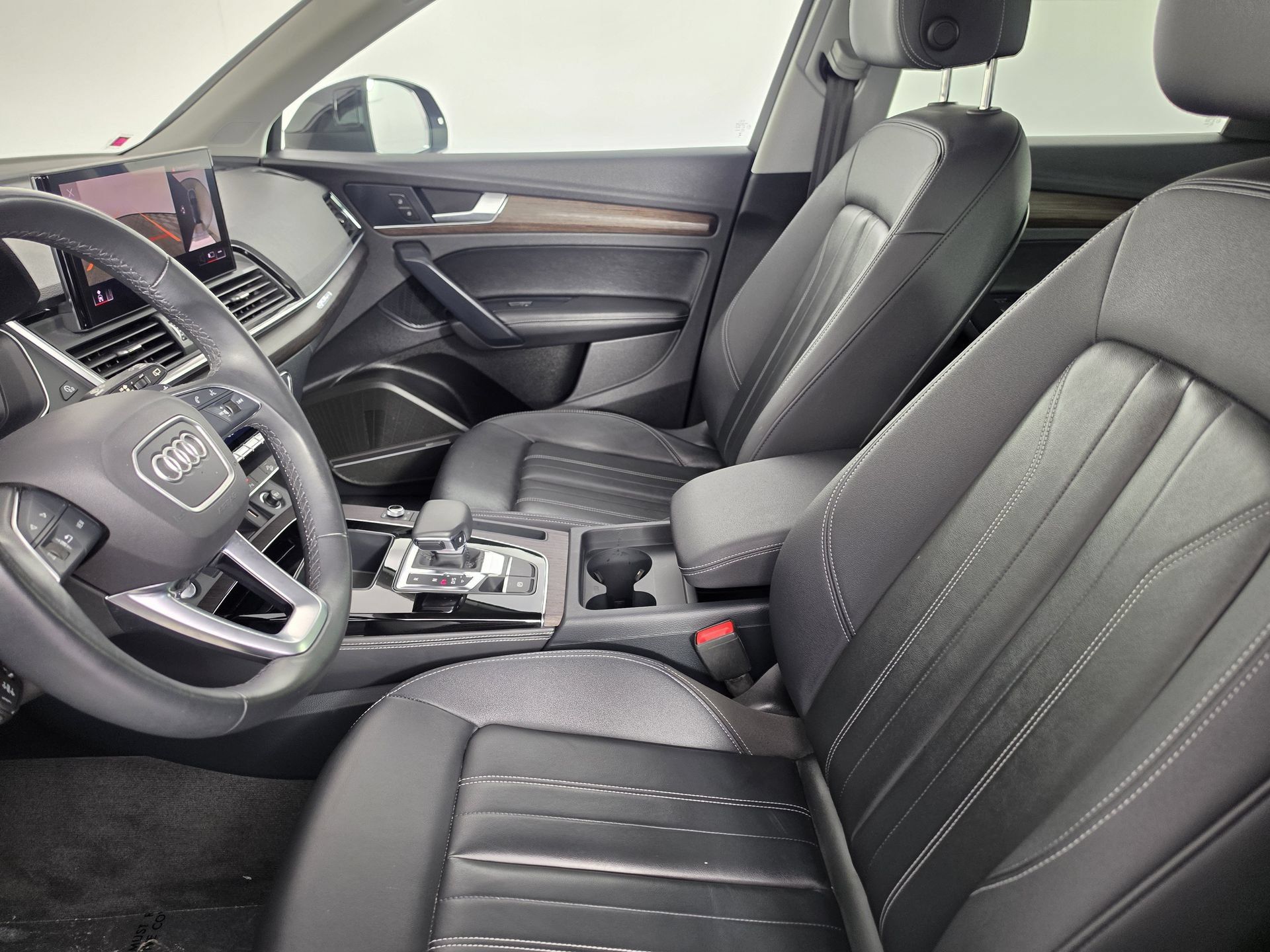 Certified 2024 Audi Q5 Premium AWD/4WD image 16