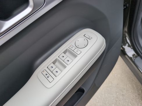Used 2026 Hyundai Santa Fe SEL AWD/4WD image 15