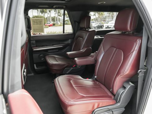 Used 2024 Ford Expedition Max Limited image 34