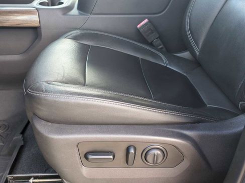 Used 2020 Chevrolet Silverado 1500 RST image 19