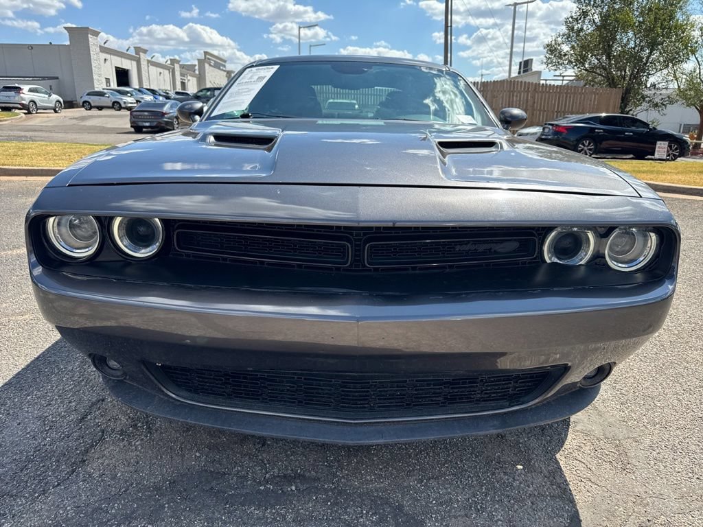 Used 2022 Dodge Challenger SXT w/ Blacktop Package RWD image 2