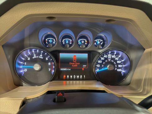 Used 2011 Ford F250 XLT w/ XLT Premium Pkg AWD/4WD image 16