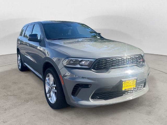Used 2025 Dodge Durango GT AWD/4WD image 3