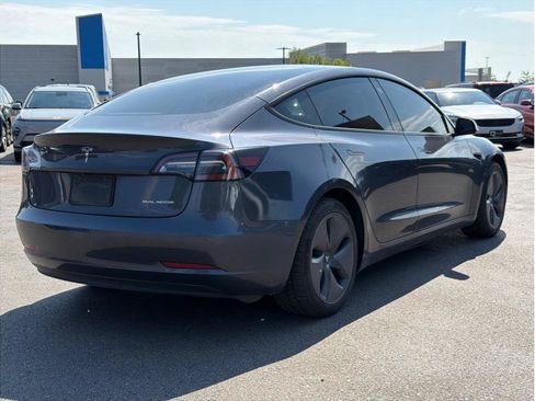 Used 2022 Tesla Model 3 Long Range AWD/4WD image 2