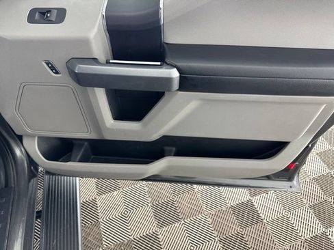 Used 2018 Ford F150 XLT AWD/4WD image 23
