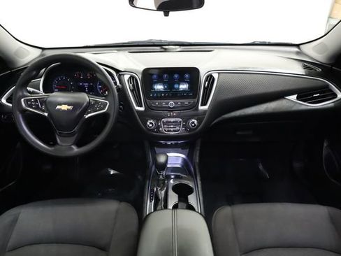 Used 2023 Chevrolet Malibu LT image 14