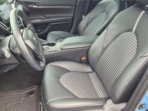Used 2023 Toyota Camry SE FWD image 15