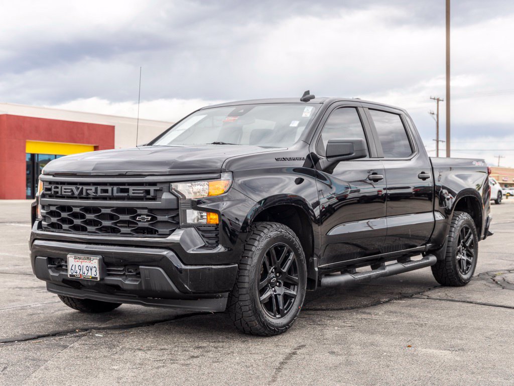 Used 2024 Chevrolet Silverado 1500 Custom w/ Turbomax Blackout Package AWD/4WD image 2