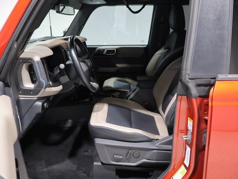Used 2023 Ford Bronco Wildtrak AWD/4WD image 11