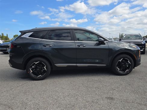 New 2026 Kia Sportage EX image 9