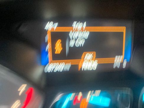 Used 2019 Ford Escape SEL image 20