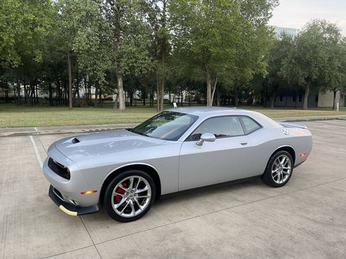 Used 2022 Dodge Challenger GT AWD/4WD image 21