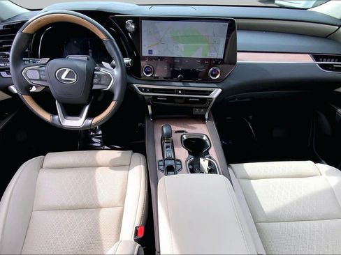 Used 2024 Lexus RX 350 AWD w/ Convenience Package image 16