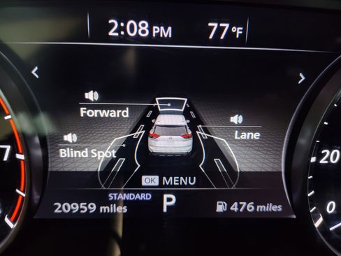 Used 2024 Nissan Rogue S FWD image 4