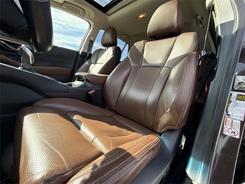 Used 2020 Subaru Outback Touring image 11