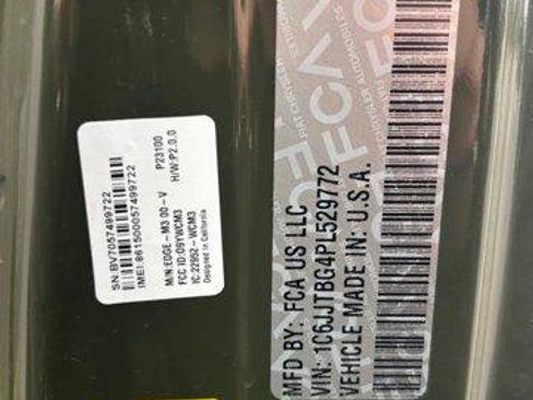 Used 2023 Jeep Gladiator Rubicon w/ Cold Weather Group image 33