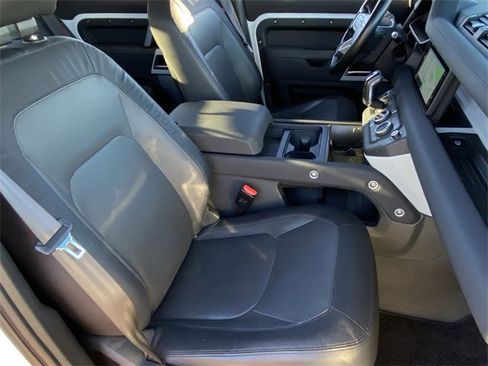 Used 2023 Land Rover Defender 110 X-Dynamic SE image 18