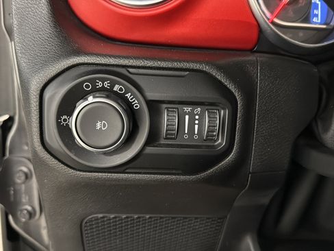 Used 2020 Jeep Wrangler Unlimited Rubicon image 17