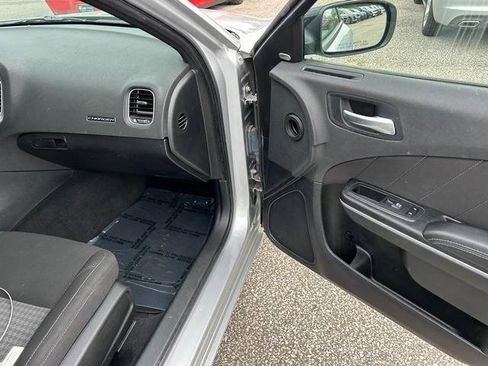 Used 2023 Dodge Charger SXT image 29
