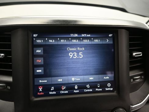 Used 2019 RAM 1500 Big Horn image 25