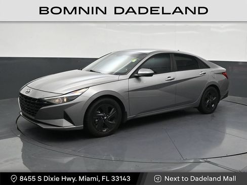 Used 2023 Hyundai Elantra Blue FWD image 1
