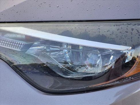Used 2018 Toyota Corolla LE FWD image 7