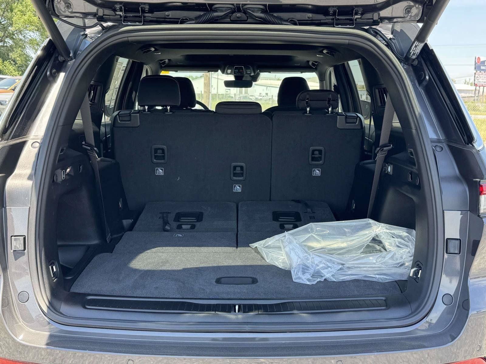 New 2026 Jeep Grand Cherokee L 4WD image 18