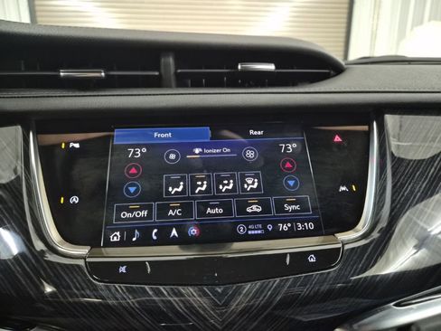 Certified 2025 Cadillac XT6 Premium Luxury image 32