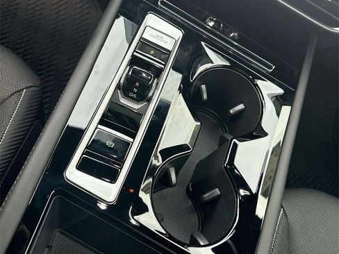 New 2026 Volkswagen Atlas Cross Sport SE image 23