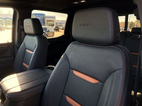 Used 2024 GMC Sierra 1500 AT4 w/ Technology Package image 13