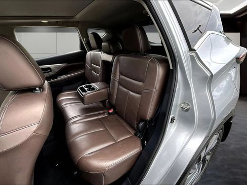 Used 2015 Nissan Murano Platinum w/ Platinum Technology Package AWD/4WD image 22
