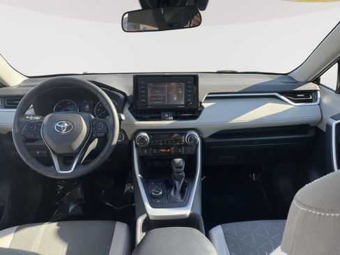 Used 2020 Toyota RAV4 XLE w/ XLE Grade Weather Package AWD/4WD image 16