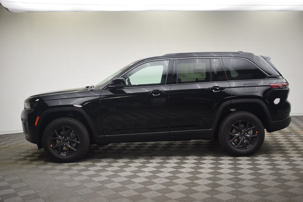 New 2027 Jeep Grand Cherokee 4WD image 13
