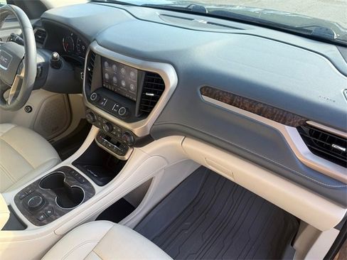 Used 2021 GMC Acadia Denali w/ Denali Technology Package image 22