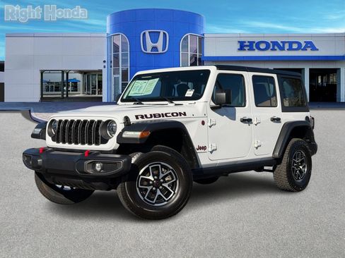 Used 2024 Jeep Wrangler Rubicon image 2
