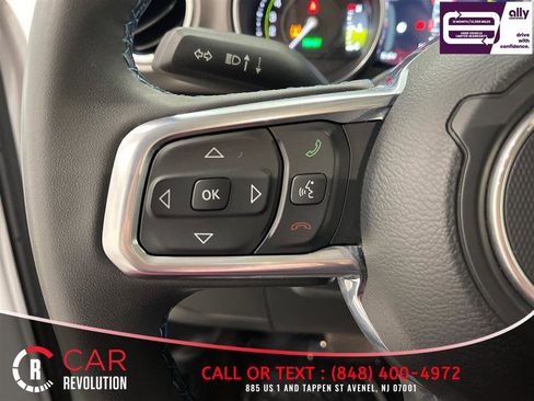 Used 2023 Jeep Wrangler Unlimited Rubicon 4xe AWD/4WD image 31