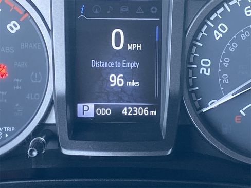 Used 2023 Toyota Tacoma TRD Pro image 33