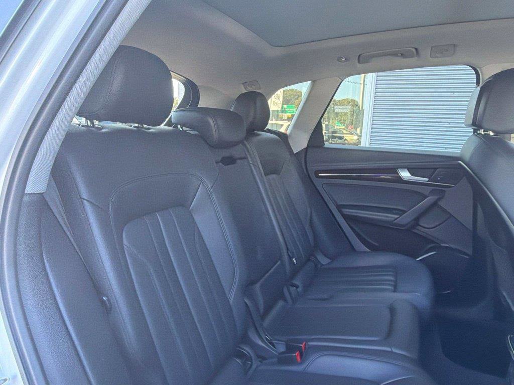 Used 2020 Audi Q5 2.0T Premium Plus w/ Premium Plus Package AWD/4WD image 21