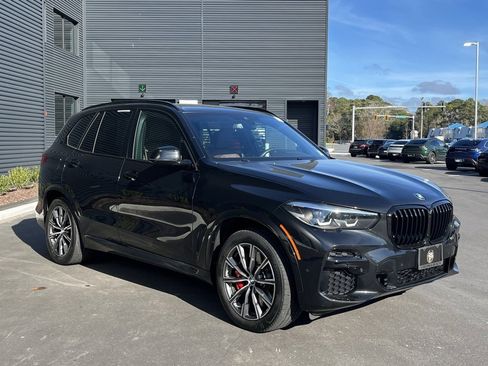 Used 2023 BMW X5 M50i w/ Climate Comfort Package image 6