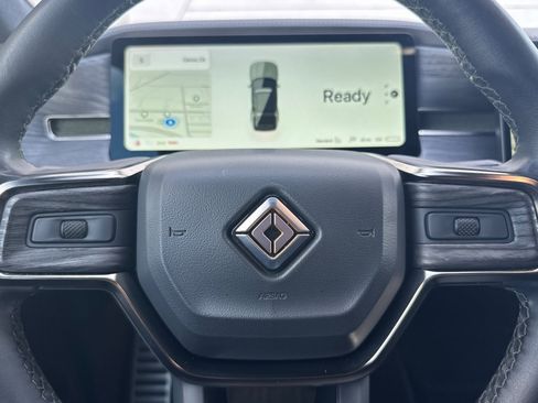 Used 2023 Rivian R1S Launch Edition image 23