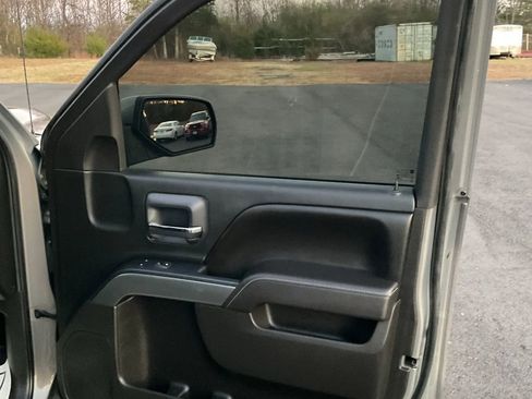 Used 2017 Chevrolet Silverado 1500 LT w/ All Star Edition image 41