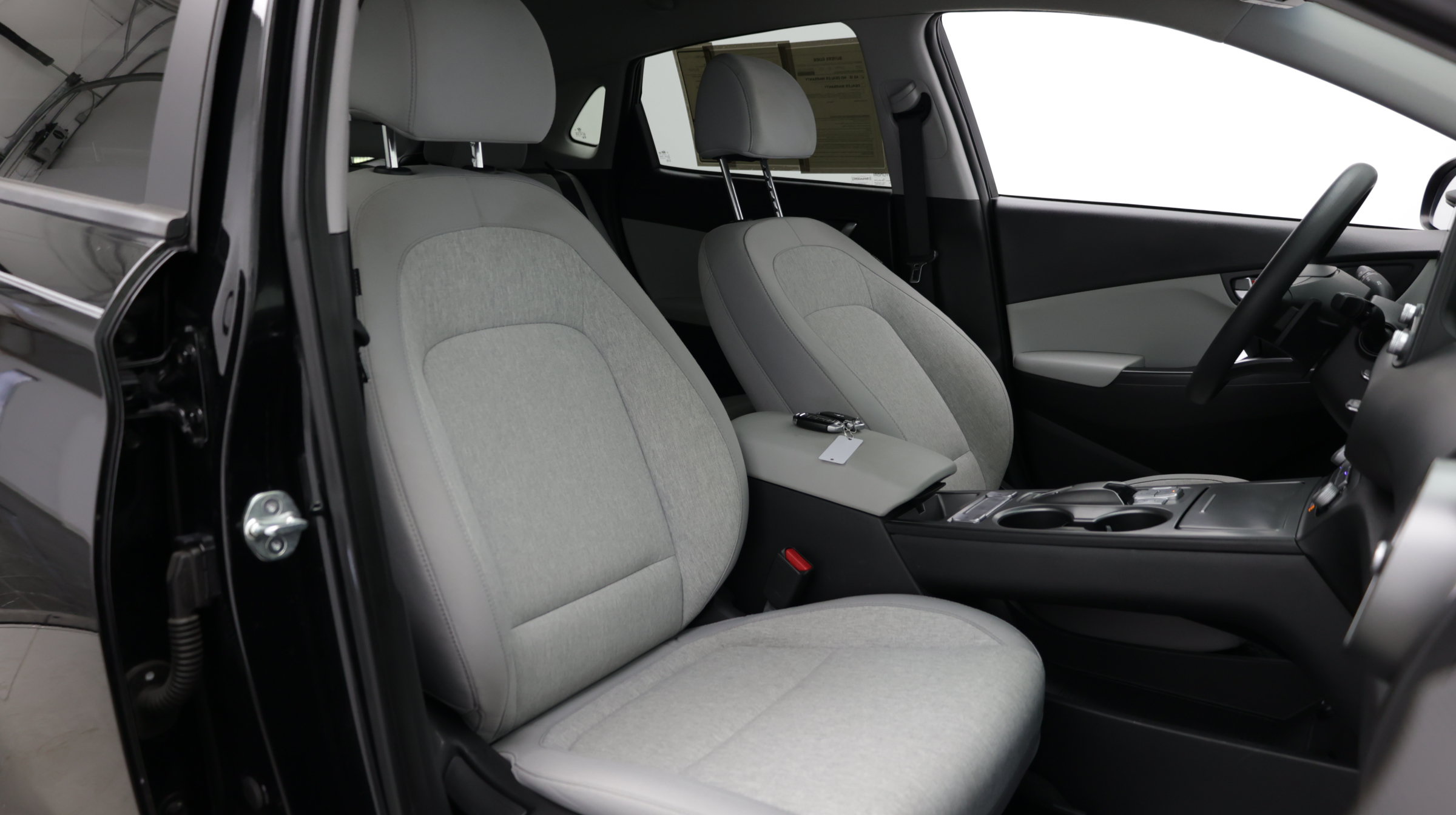 Used 2023 Hyundai Kona SE FWD image 40