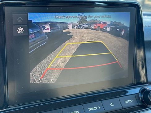 Used 2024 Kia Forte LXS w/ LXS Technology Package image 10