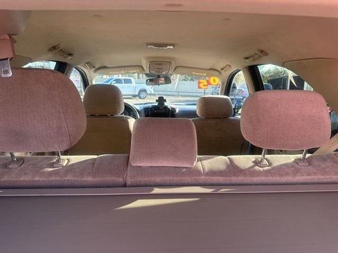 Used 2005 Kia Sorento LX image 13