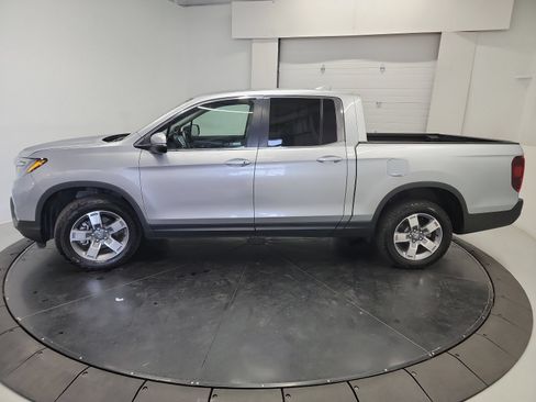 Used 2025 Honda Ridgeline RTL image 5