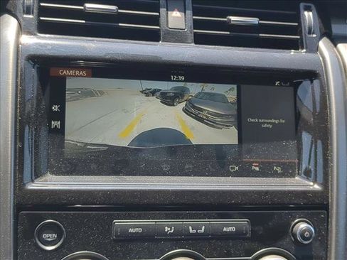 Used 2019 Land Rover Discovery HSE AWD/4WD image 11