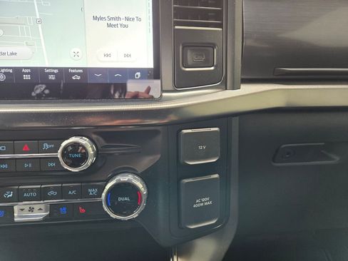 Used 2025 Ford F150 Lariat w/ Equipment Group 502A High AWD/4WD image 35
